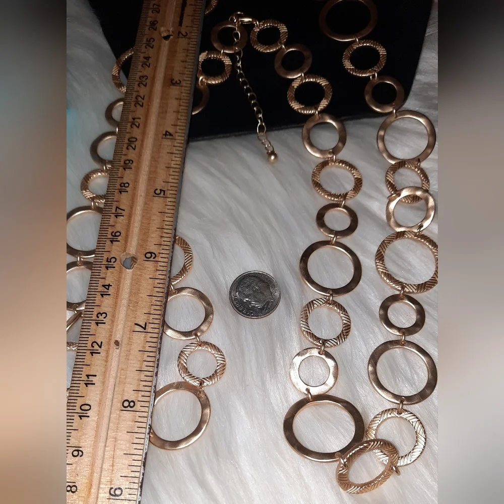 Necklace/belt goldtone hammered textured open circle adjustable length